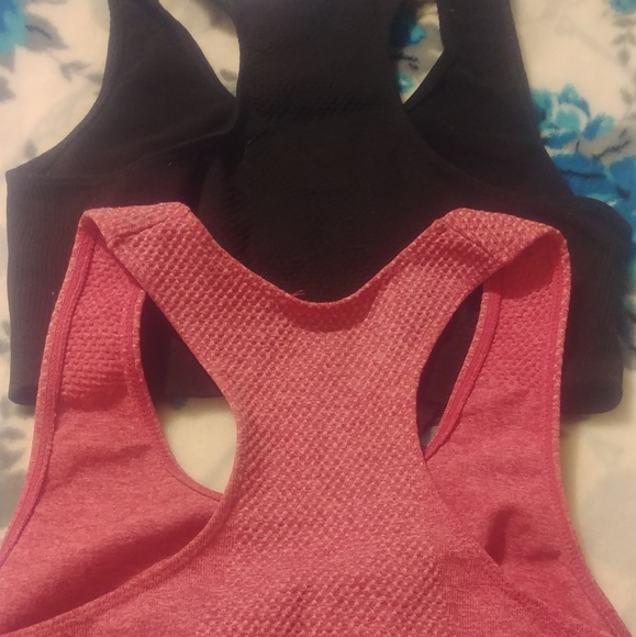 *4 for$10*Two sports bras - Picture 5 of 5